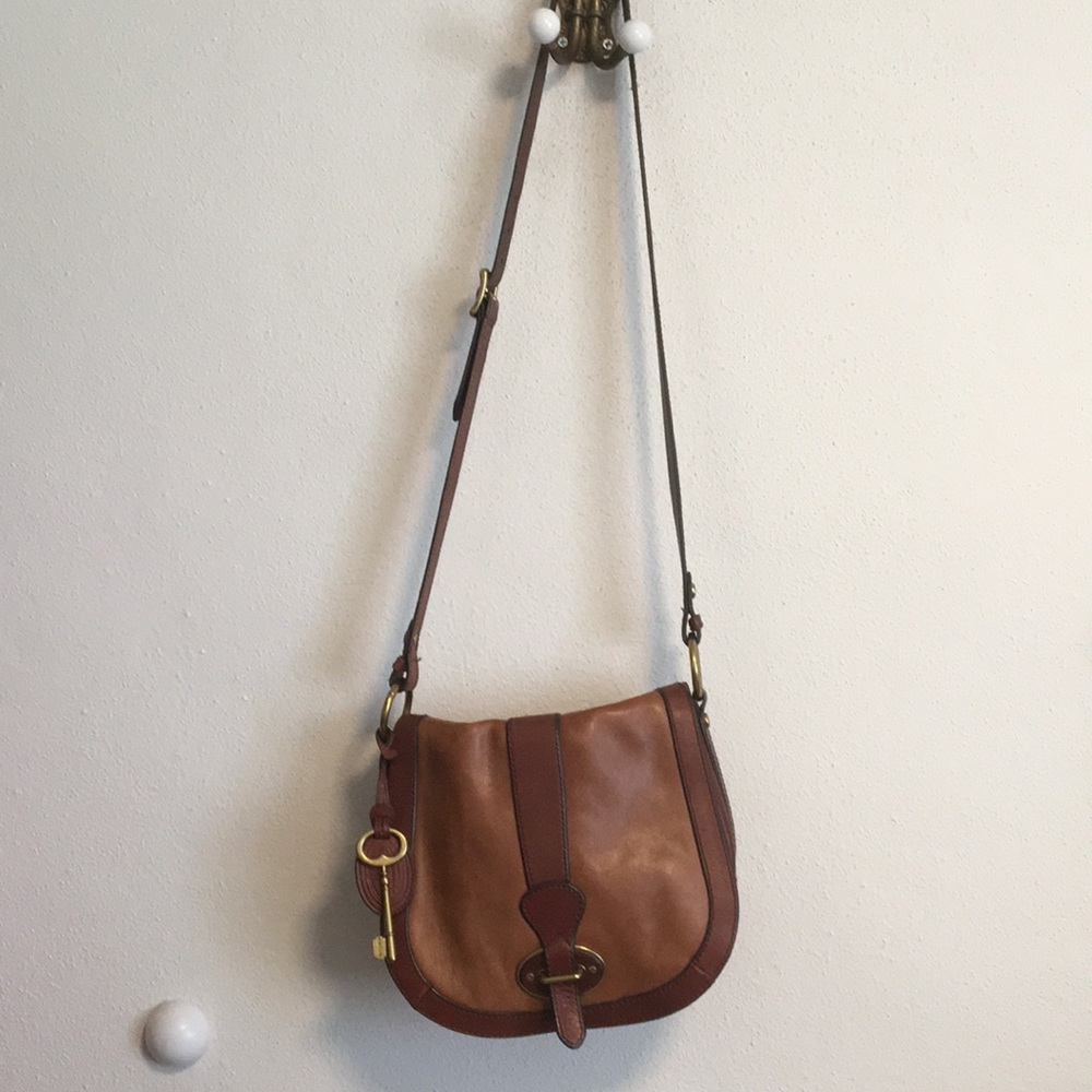 Fossil VRI Saddle Crossbody